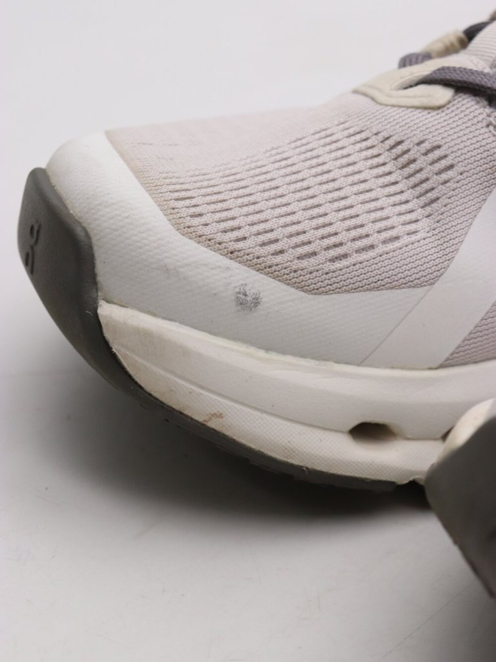 On Cloud Cloud Runner 2 Women's Size 8 Gray White Lace Up Athletic Sneakers - Picture 12 of 14